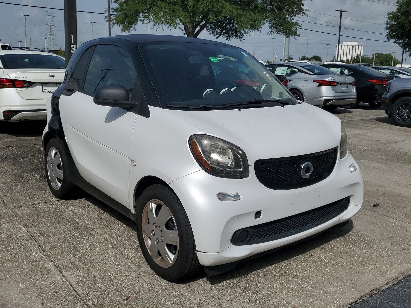 Used 2016 smart fortwo pure with VIN WMEFJ5DA5GK071010 for sale in Lumberton, NC
